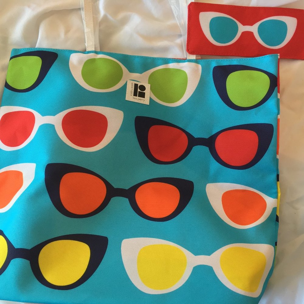 Estee Lauder Lisa Perry Tote Bag w/Sunglass Case